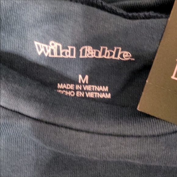 Wild Fable Long sleeved Tee - Picture 3 of 4